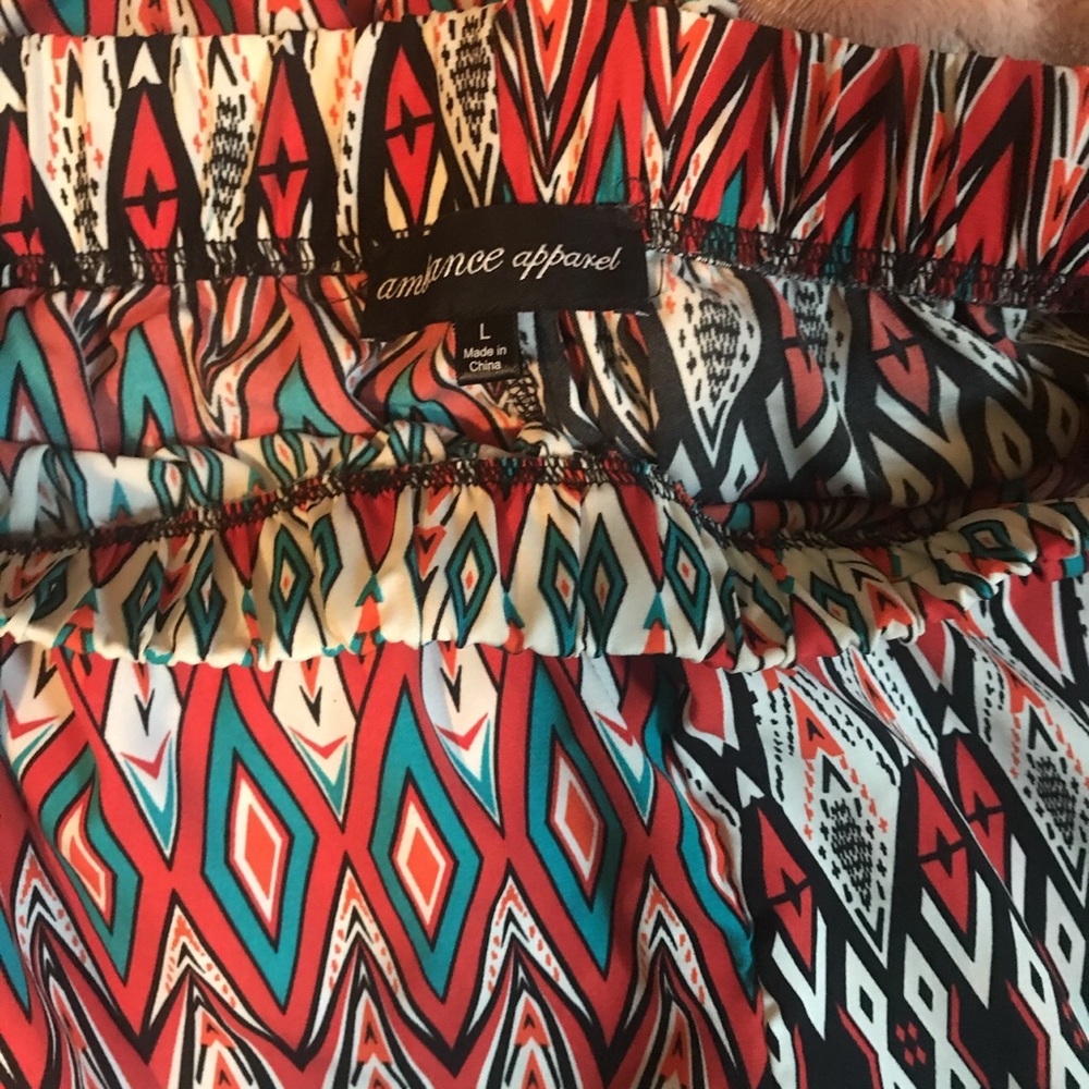 Patterned flowy pants - Picture 3 of 3